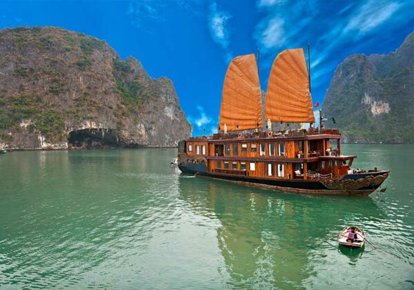 Halong Bay Vietnam Unesco World Heritage Site Most-popular-place-in-Vietnam